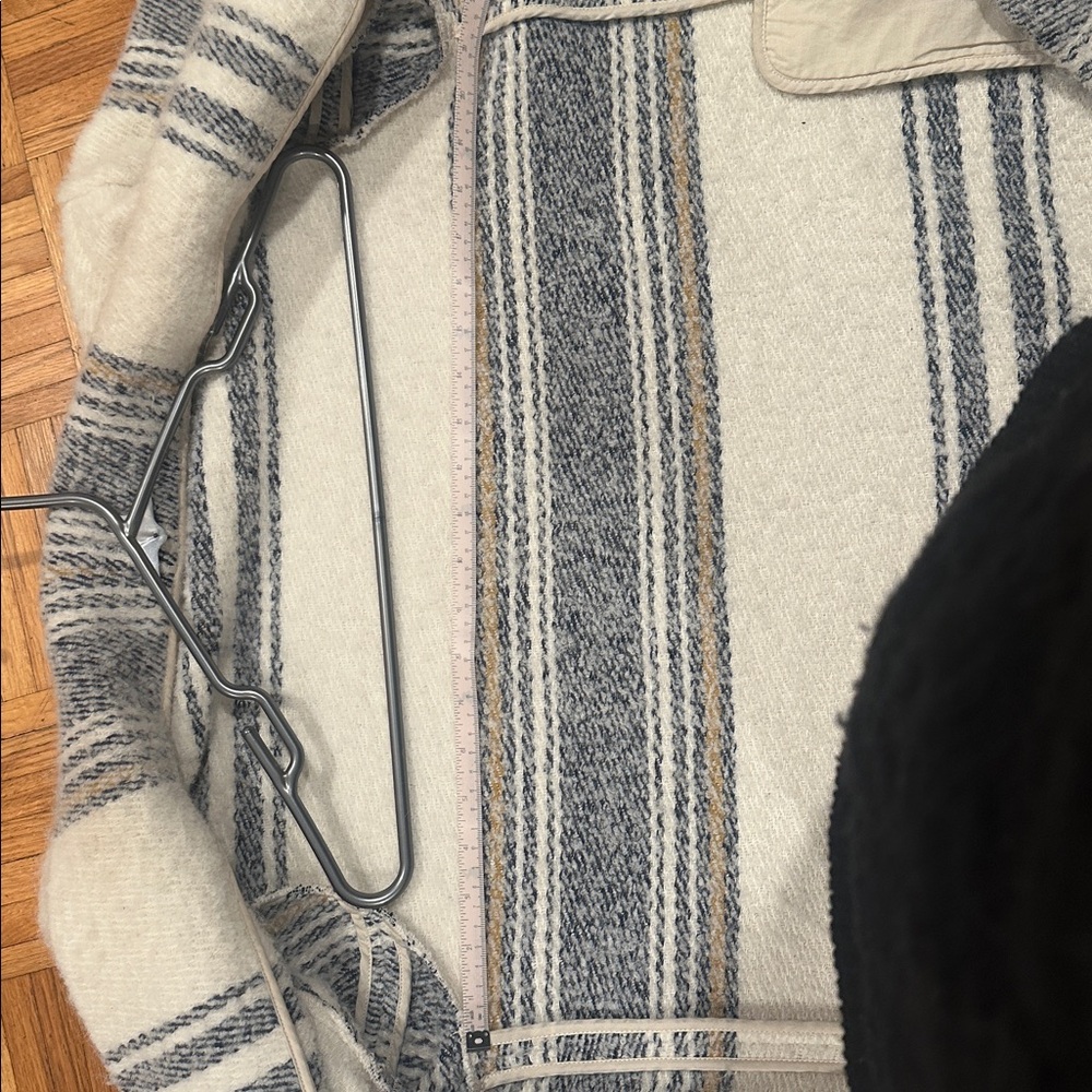 Isabel Marant Étoile Black and Cream Wool Jacket - Picture 13 of 14